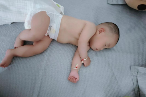 保亭2岁宝宝发烧